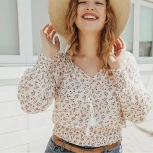 Carly Jean Los Angeles Alana Floral Long Sleeve Blouse